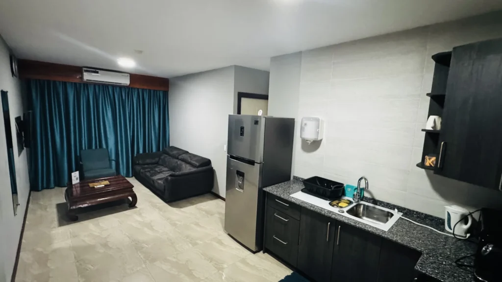 Two Bedroom — King — photo 5